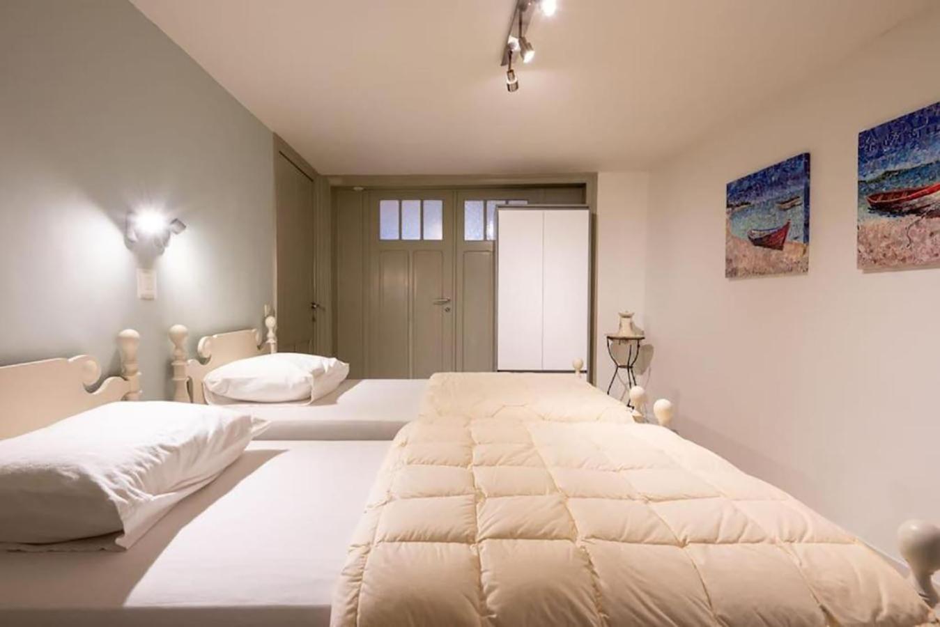 Spacious 7-bed House In * Oostende